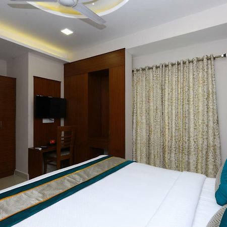 Oyo Flagship 486 Nungambakkam-Greams Road-Apollo Hospital Hotel Chennai Ngoại thất bức ảnh