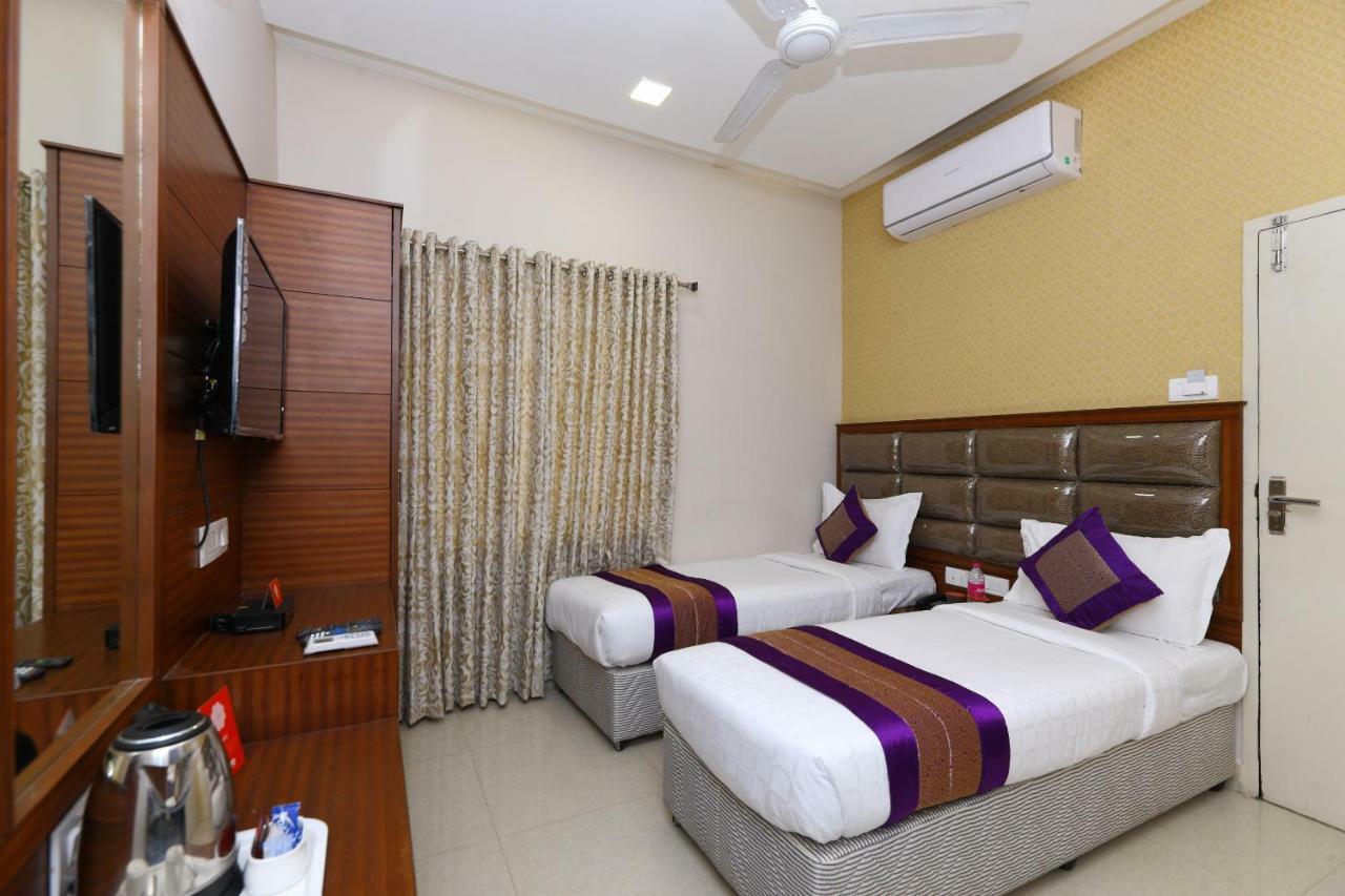 Oyo Flagship 486 Nungambakkam-Greams Road-Apollo Hospital Hotel Chennai Ngoại thất bức ảnh